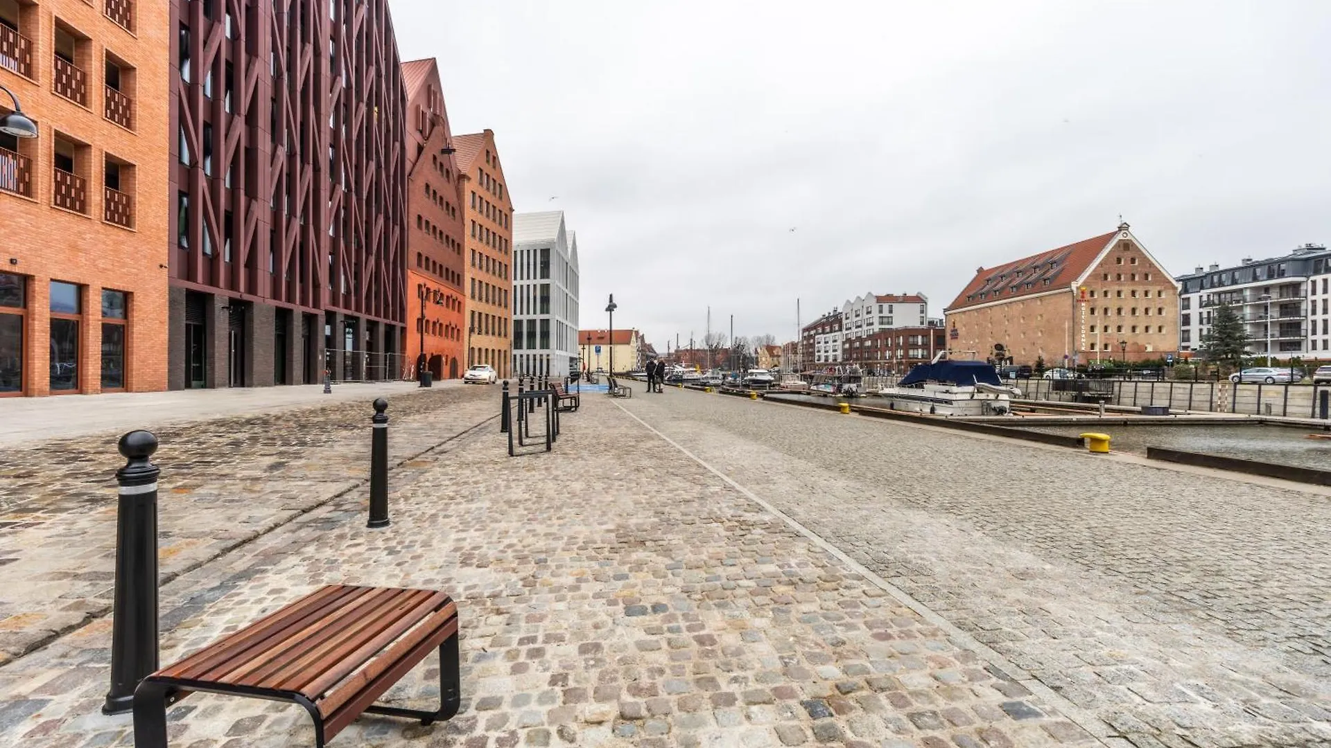 Apartament Pod Zurawiem Chmielna 110 By Alqueen Apartments Gdansk 0*,  Poland